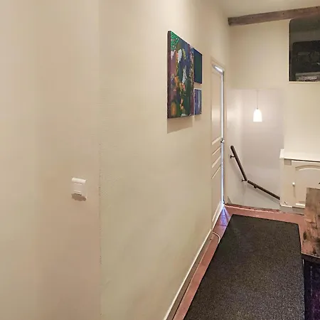 2 Bedroom Beautiful In *