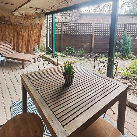 2 Bedroom Beautiful In *